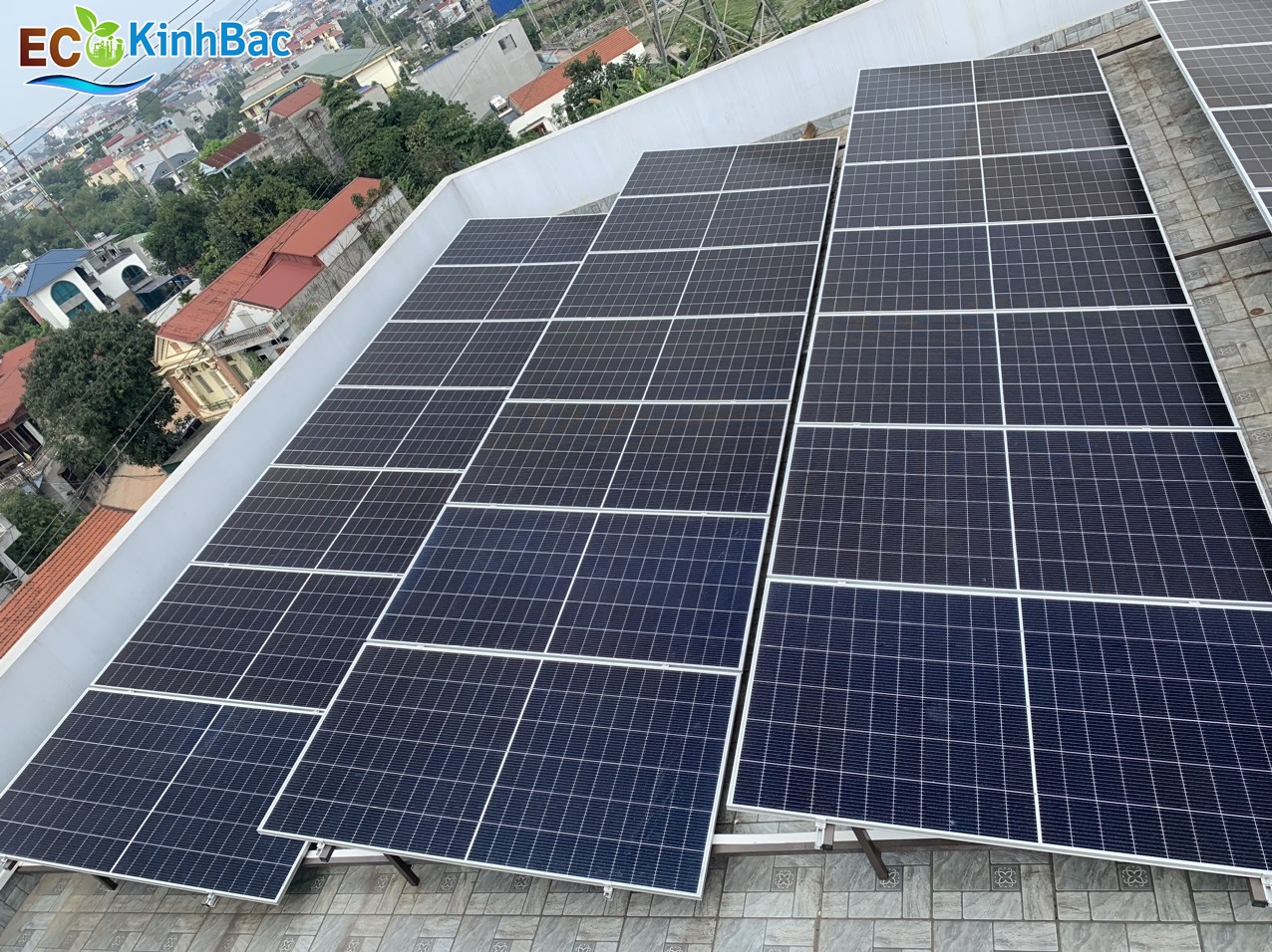 Điện mặt trời mái nhà tự sản xuất, tự tiêu thụ: Vì sao chốt giá mua hơn 1.000 đồng/kWh?