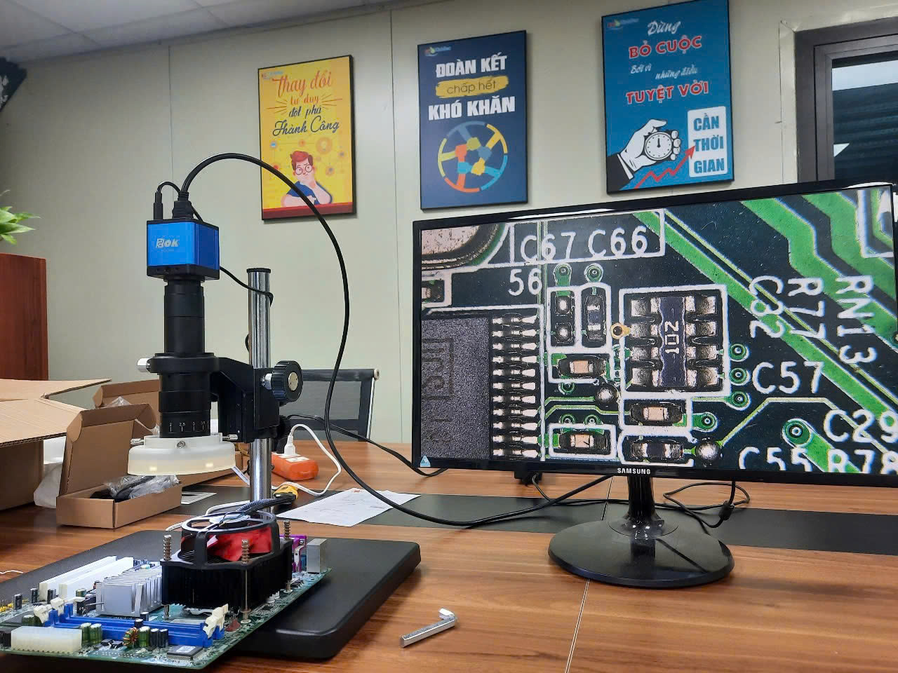 Thiết Kế Tối Ưu và Độ Bền Bỉ của Bộ Kính Hiển Vi PDOK-V2000