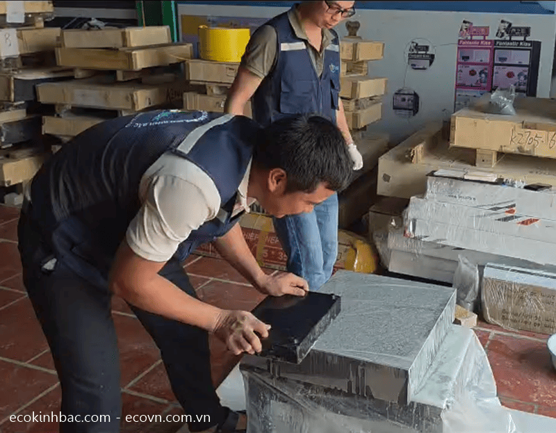 Mài Rà Bàn Máp Granite Thủ Công Có Đảm Bảo Độ Phẳng?