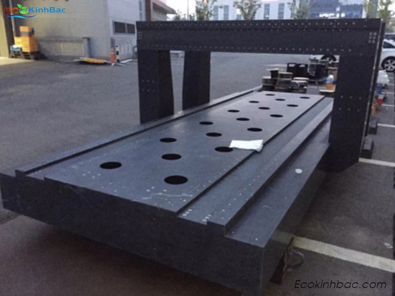 Bàn Đá Granite Có Lỗ Ren – Mặt Chuẩn Đa Năng Cho Ngành Cơ Khí Chính Xác