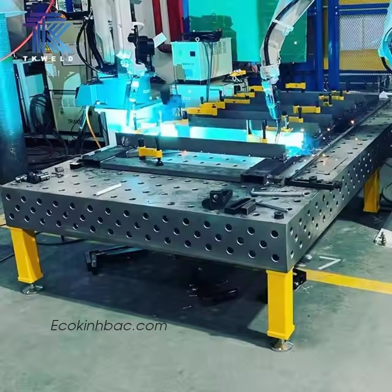 Bàn Gá Hàn Cho Xưởng Chế Tạo Sản Phẩm Kim Loại Trang Trí – Vừa Chuẩn Kích Thước, Vừa Giữ Nét Tinh Xảo