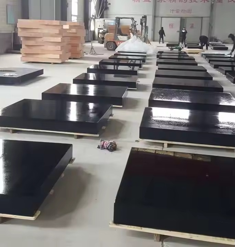 Bàn map granite loại nào phù hợp cho doanh nghiệp?