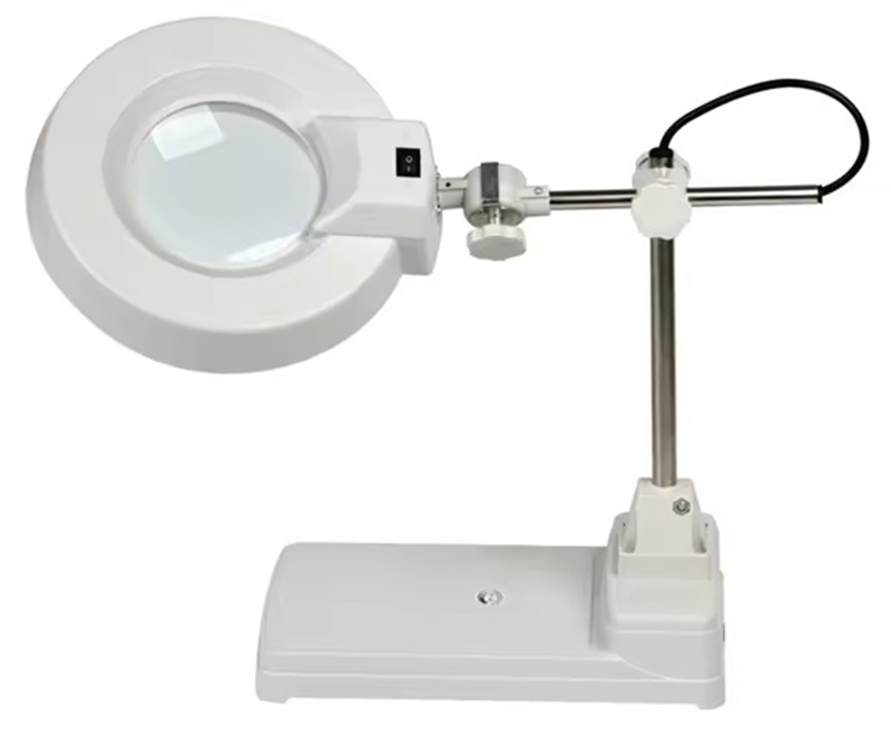 Kính lúp để bàn LT-86B – Giải pháp hỗ trợ nhân viên QC kiểm tra chi tiết nhỏ chính xác và thuận tiện