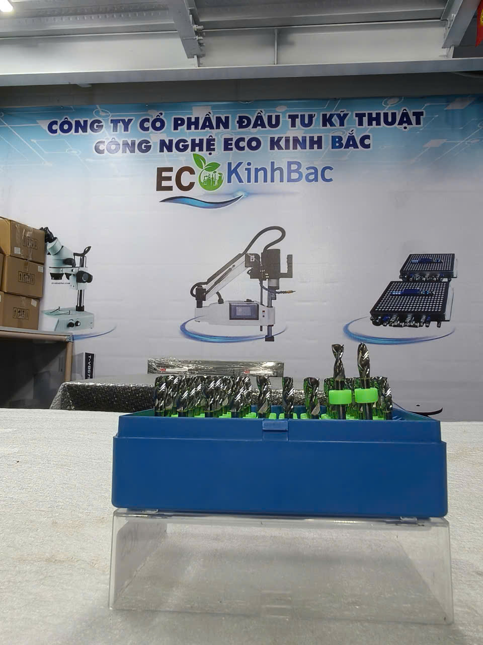 Lỗ khoan PCB bị lệch vị trí: nguyên nhân từ mũi, máy, cách gá và cách khắc phục