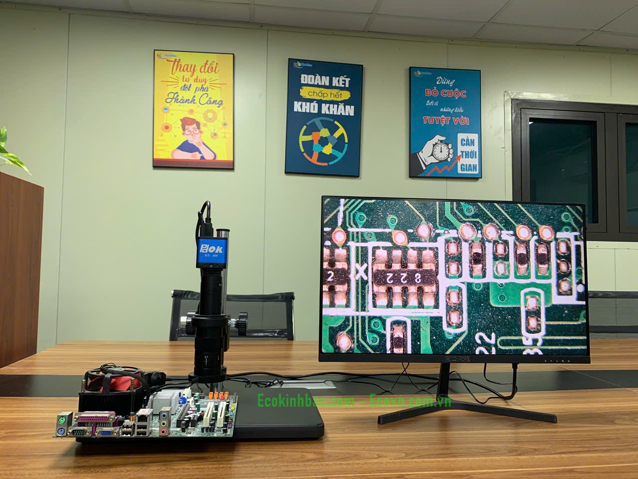 Kính Hiển Vi Công Nghiệp Soi Mạch Điện Tử Là Gì? Vai Trò Trong Sửa Chữa Và QC PCB