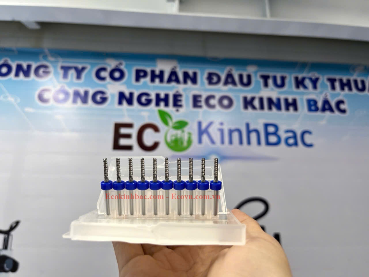 Mũi dao phay cắt bản mạch PCB 2.5mm Vonfram cacbua chất lượng cao cho nhà máy gia công mạch điện tử