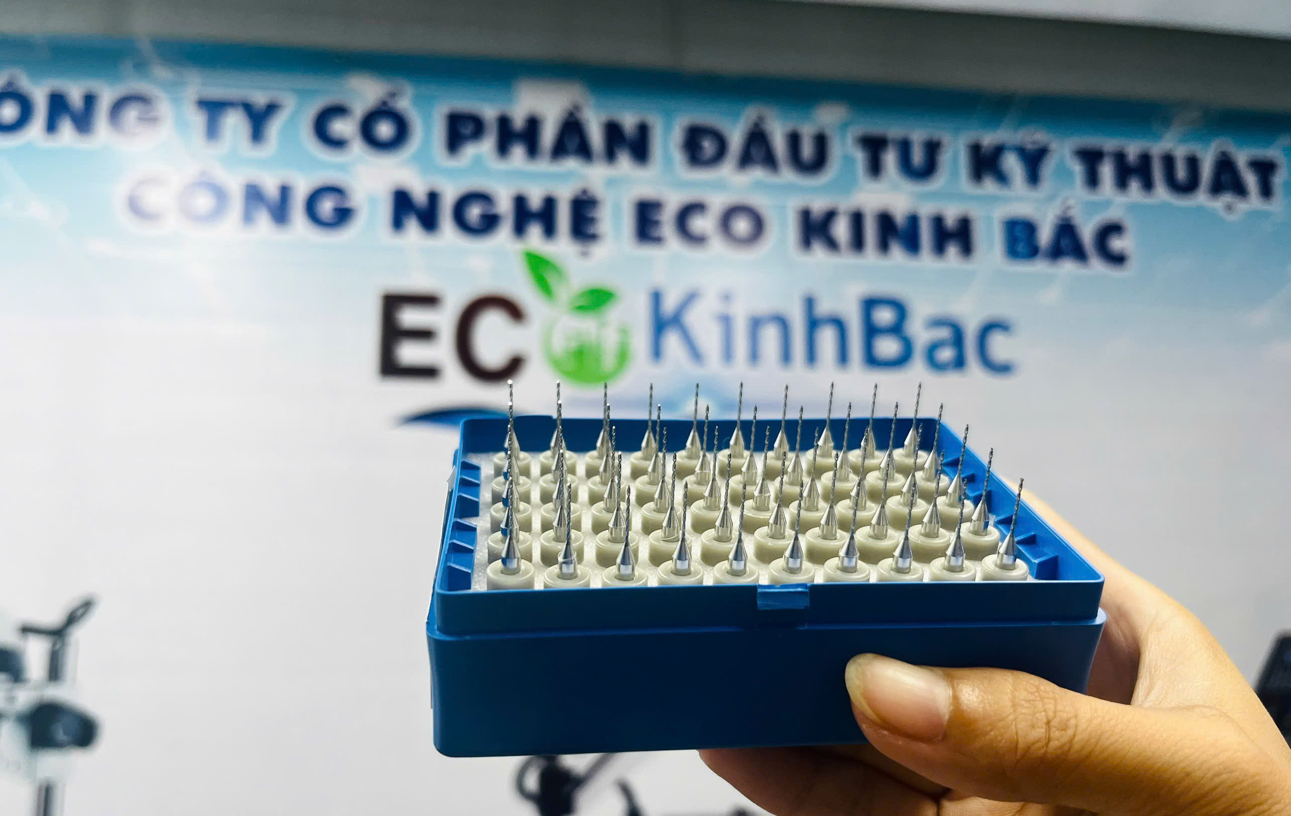 Mũi khoan mạch PCB 0.65mm chất liệu Vonfram cacbua, có độ cứng cao cho nhà mạch điện tử