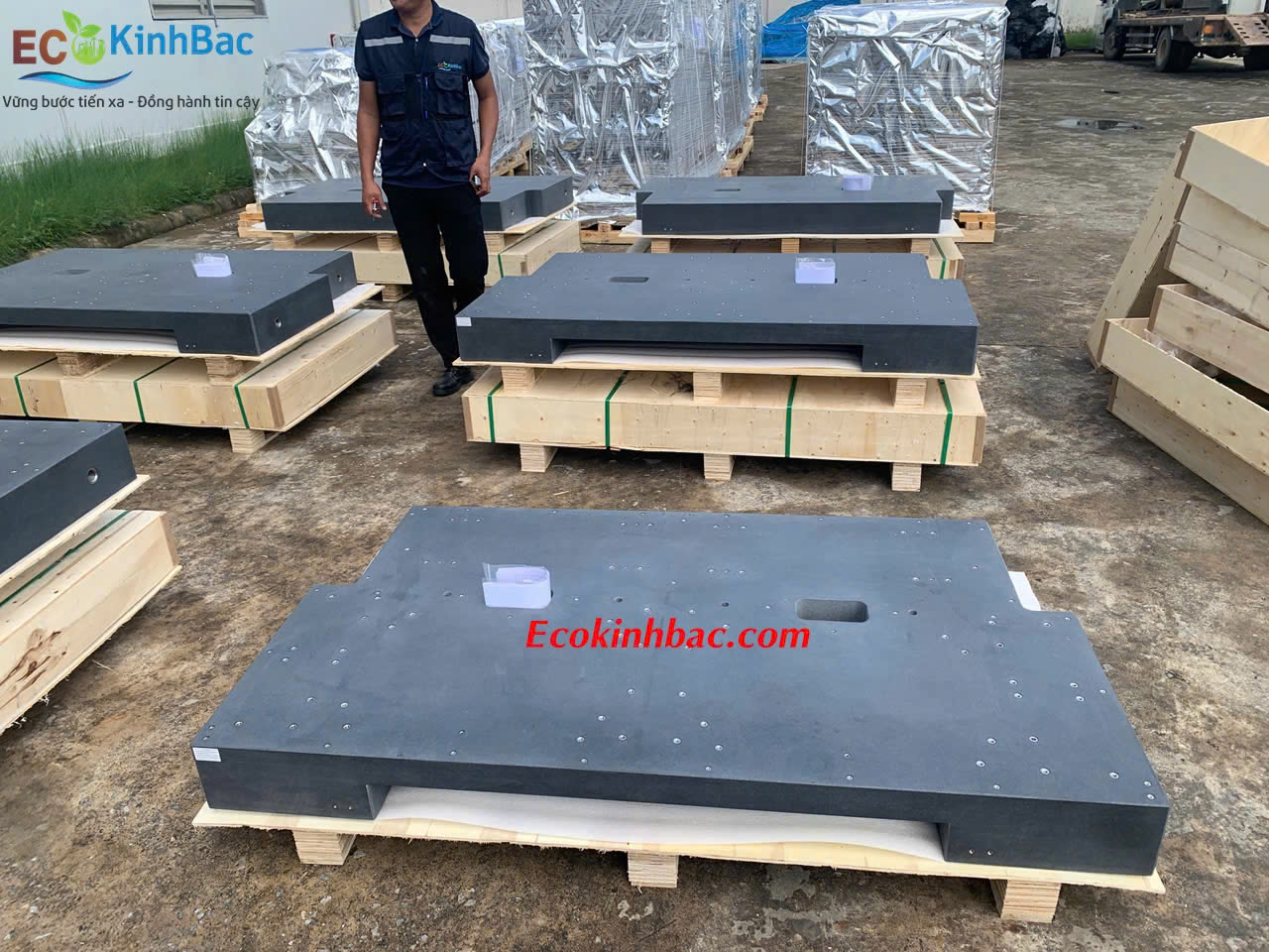 Gia công bàn đá granit, bàn máp theo yêu cầu kính thước 1710x960x160mm