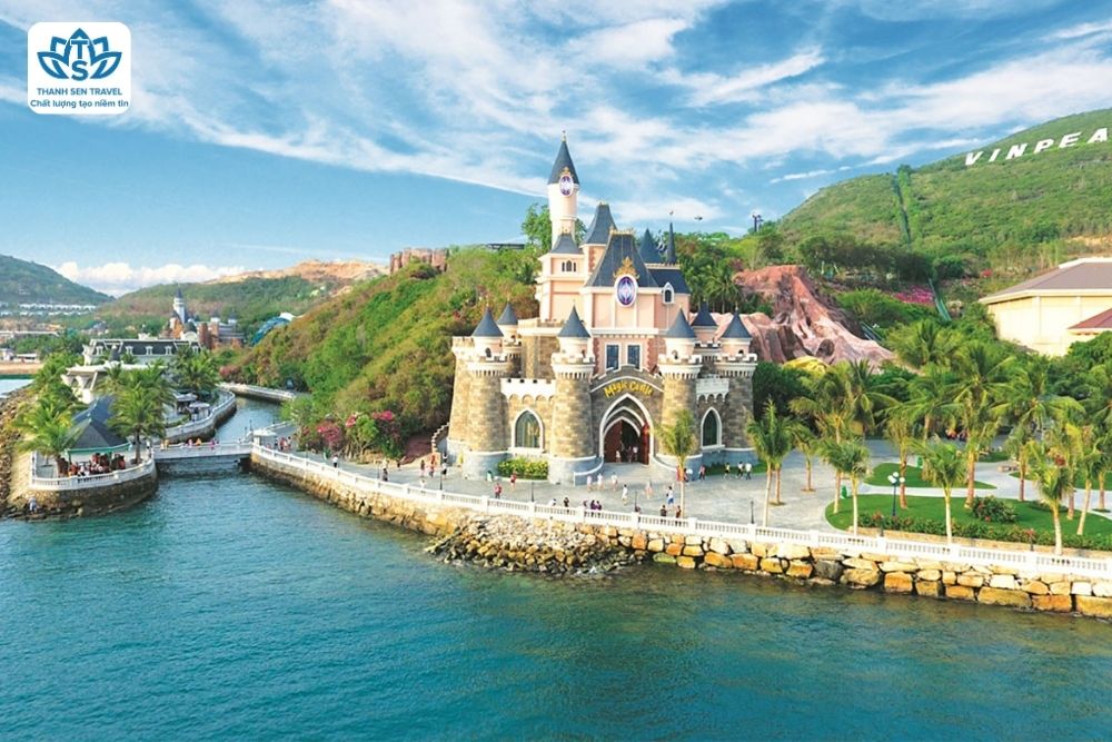 KHÁM PHÁ HÒN NGỌC BIỂN ĐÔNG NHA TRANG