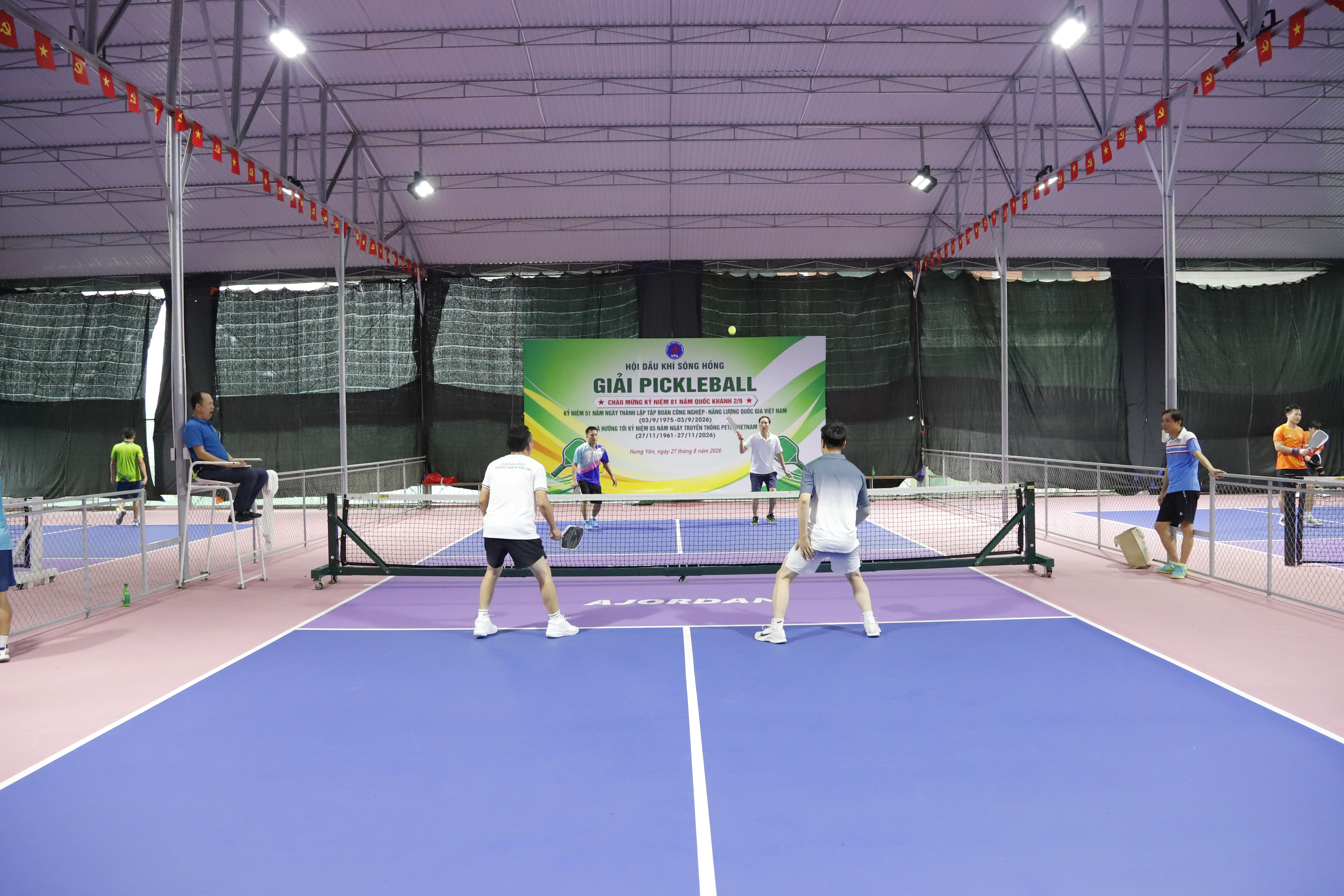 Trải Nghiệm Bộ Môn Thể Thao Thời Thượng Cùng Sân Pickleball Hiện Đại Tại Khách Sạn Dầu Khí Thái Bình