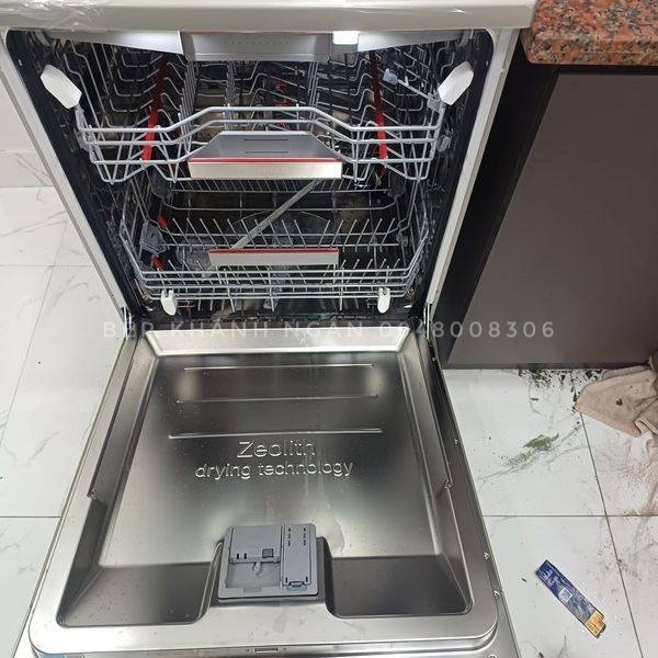 Máy rửa bát Bosch 14 bộ SMS6ZCI16E Serie 6 Sấy Zeolith Emotion Light