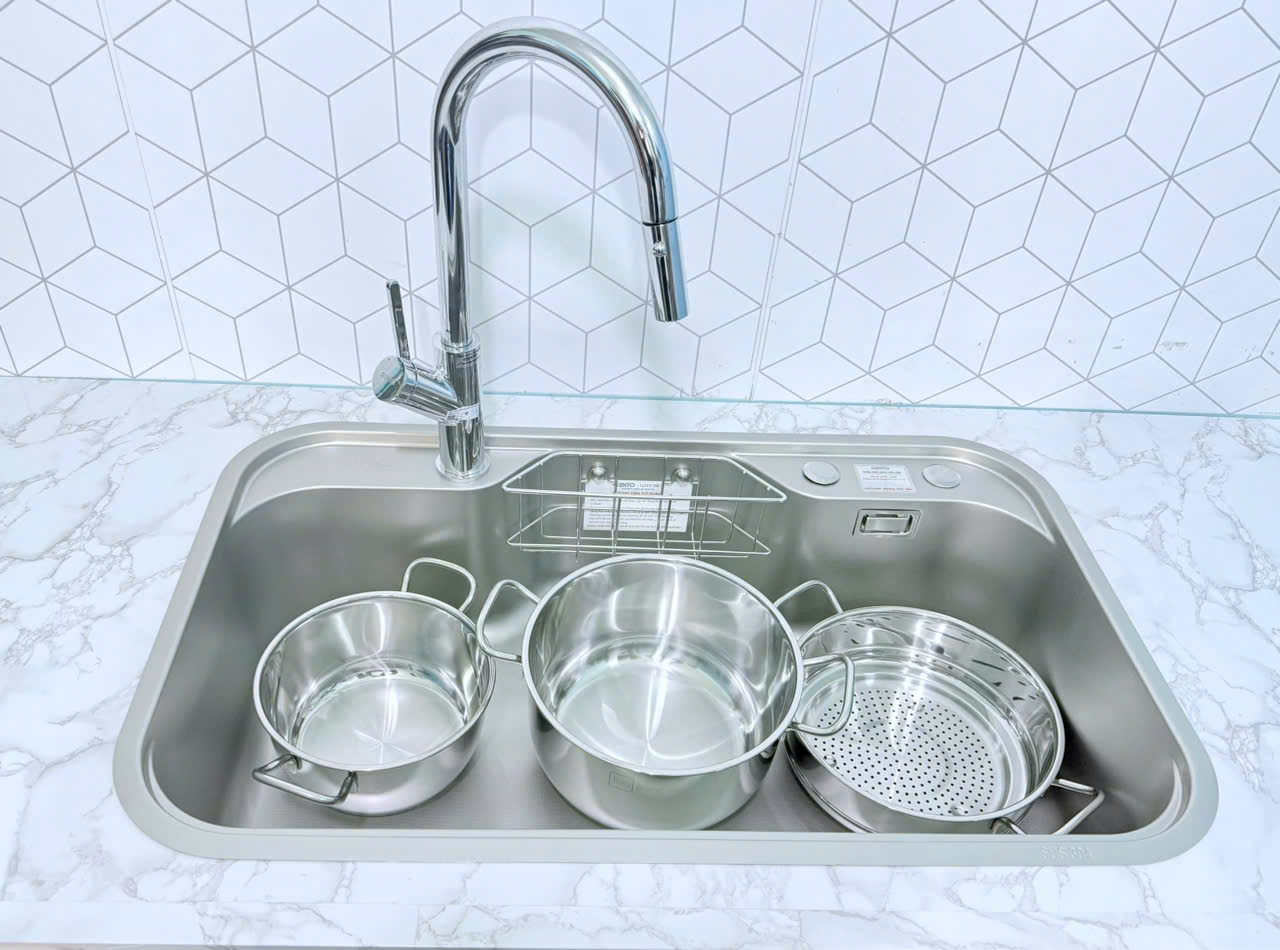 Chậu rửa bát Gento GT04-8250 DELUX