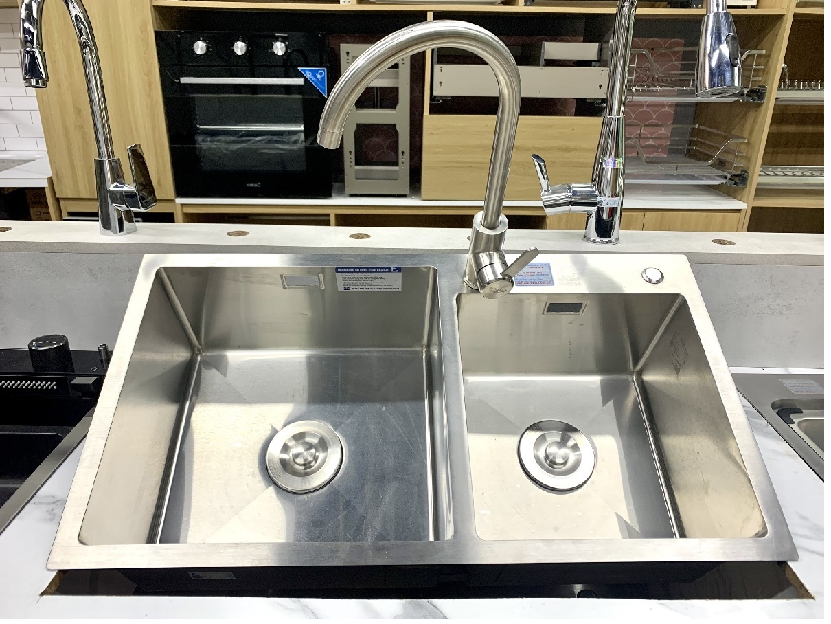 Combo bếp từ, hút mùi kính cong, chậu rửa bát 2 hố