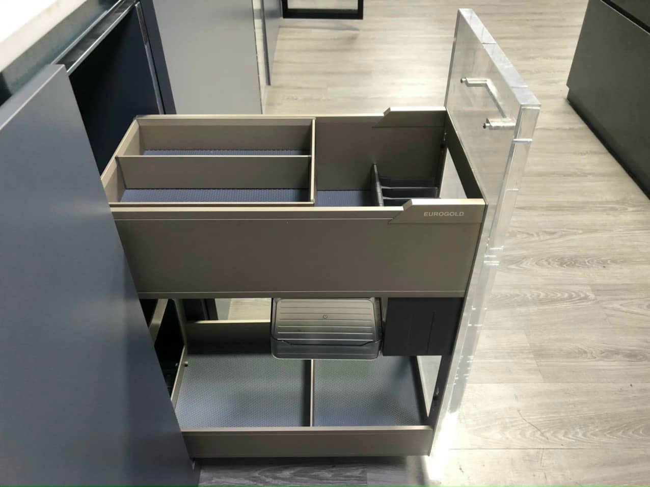 Giá gia vị chai lọ Eurogold nhôm Anode cao cấp