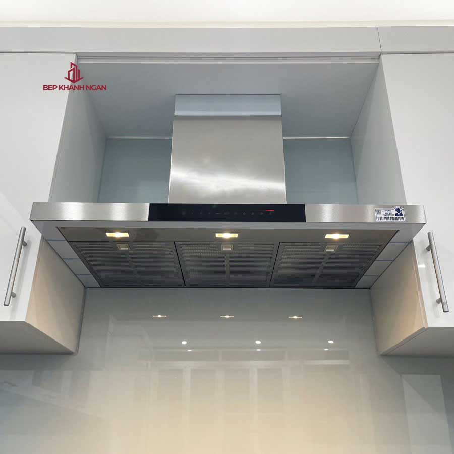 Máy hút mùi Bosch DWB98JQ50B Serie 6