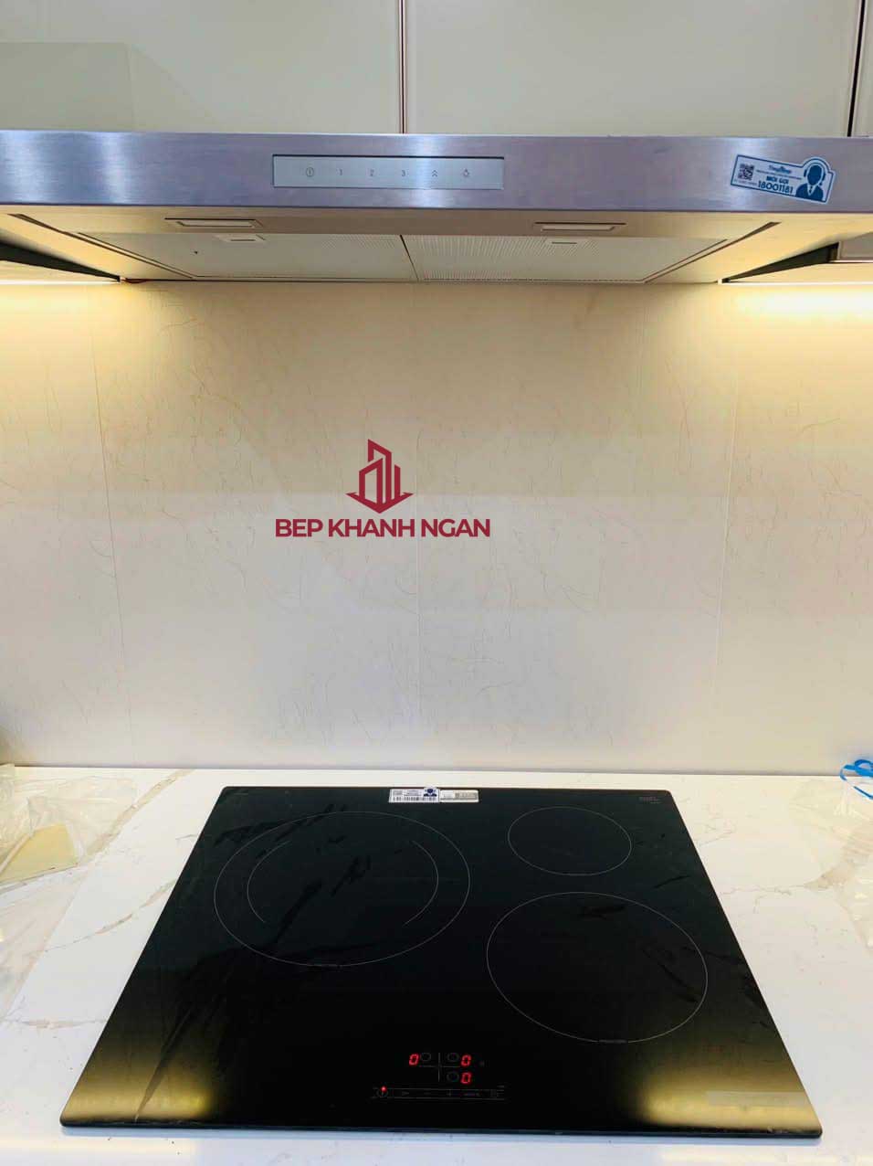 Máy hút mùi Bosch DWB77CM50 Serie 6