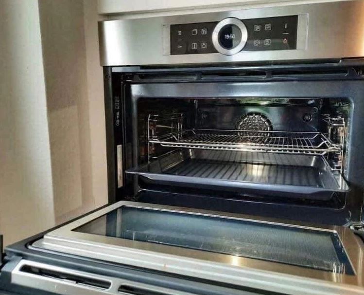Lò nướng kèm vi sóng Bosch CMG633BS1 Seri 8