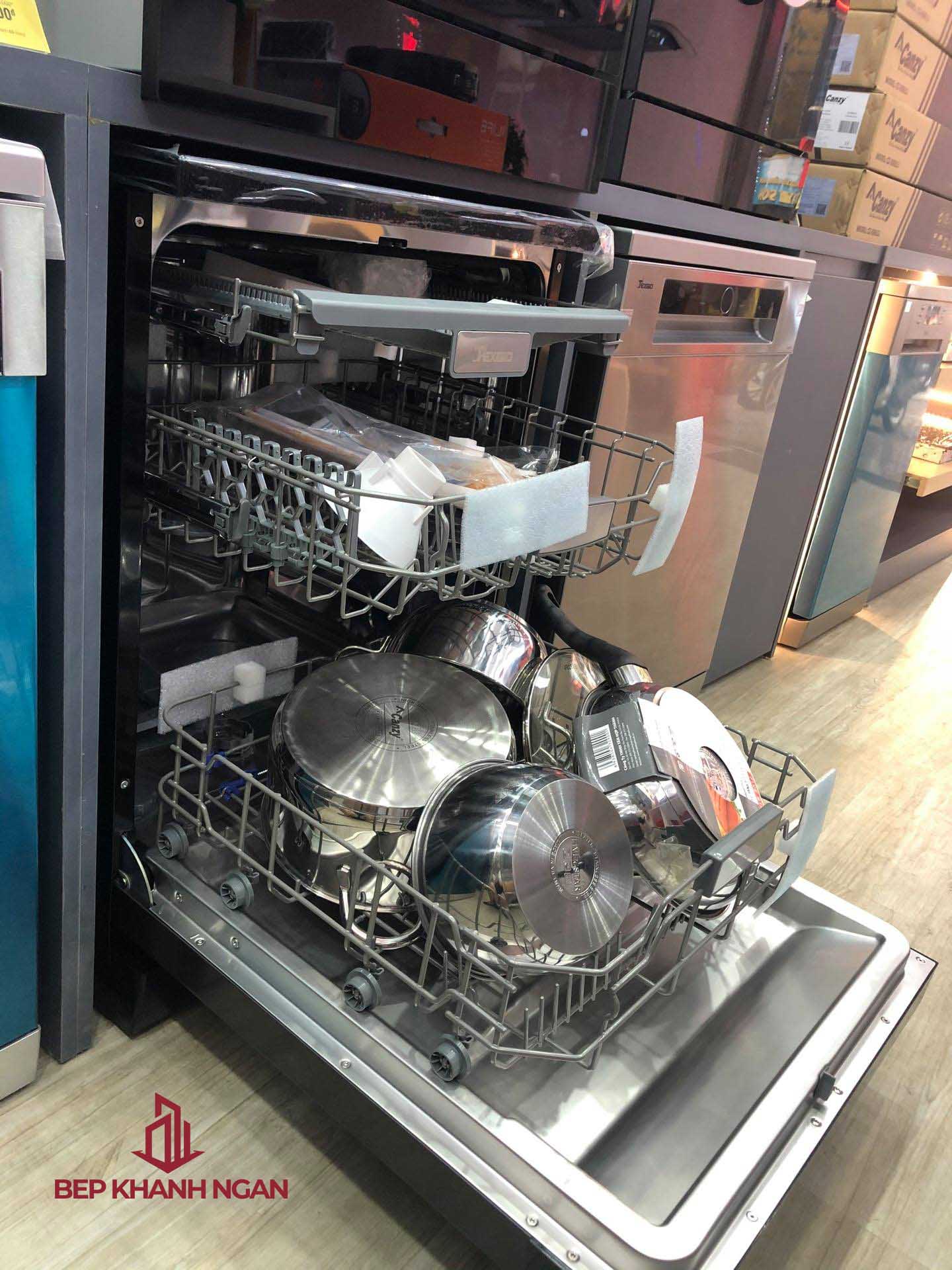 Máy rửa bát 15 bộ TEXGIO TGF3815B