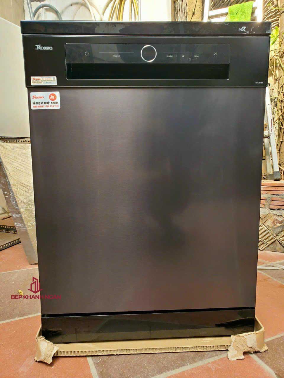 Máy rửa bát 15 bộ TEXGIO TGF3815B