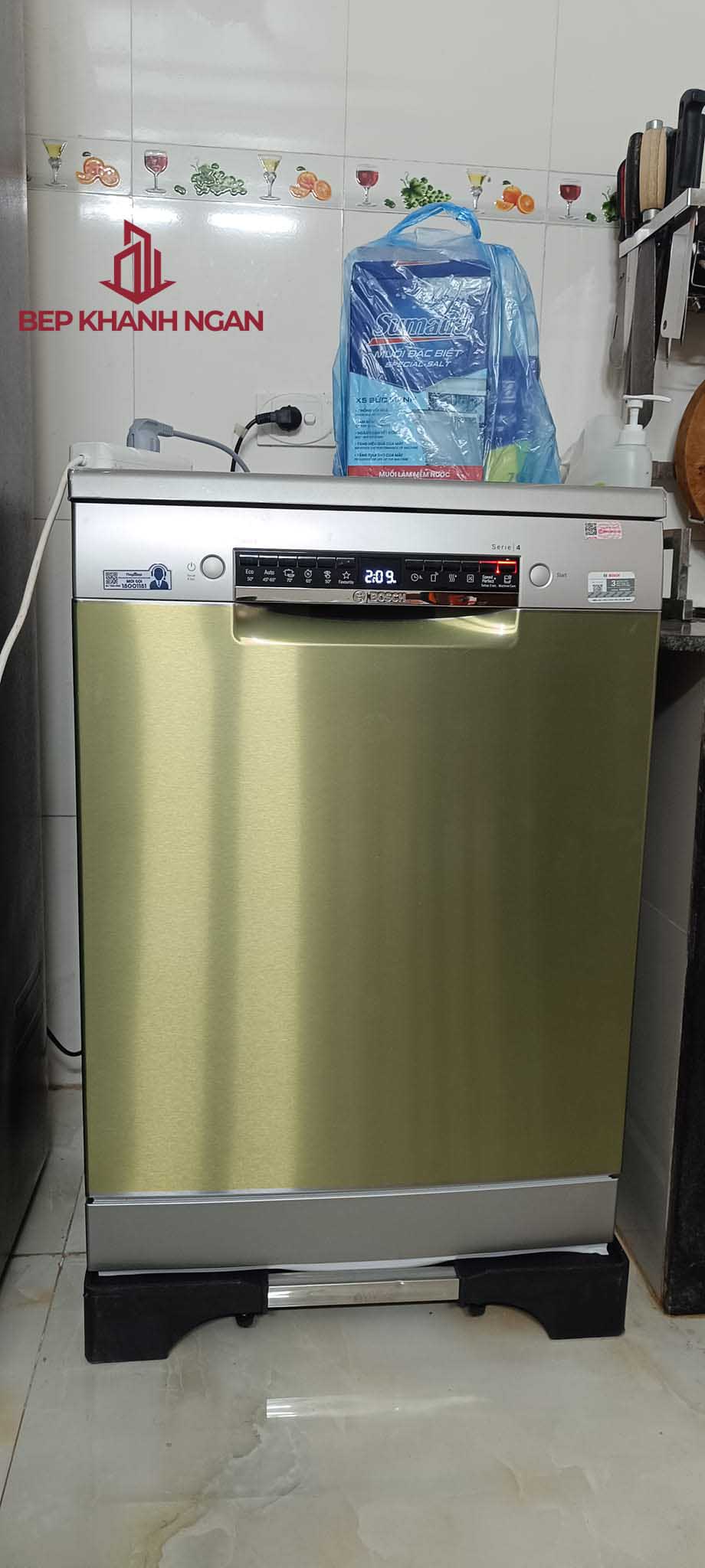 Máy rửa bát 14 bộ Bosch SMS4HMI07E Serie 4