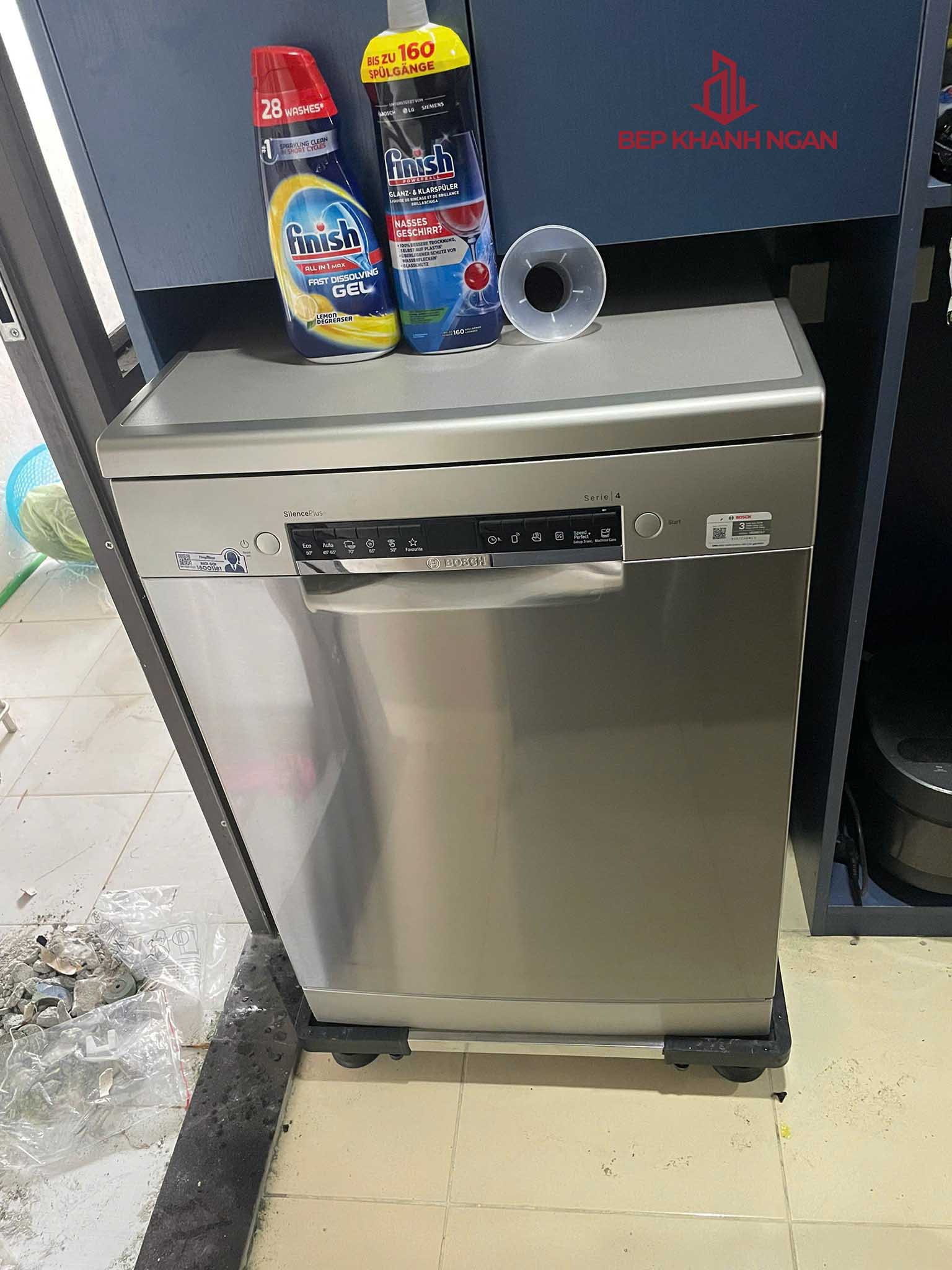 Máy rửa bát 13 bộ Bosch SMS4ECI14E Serie 4