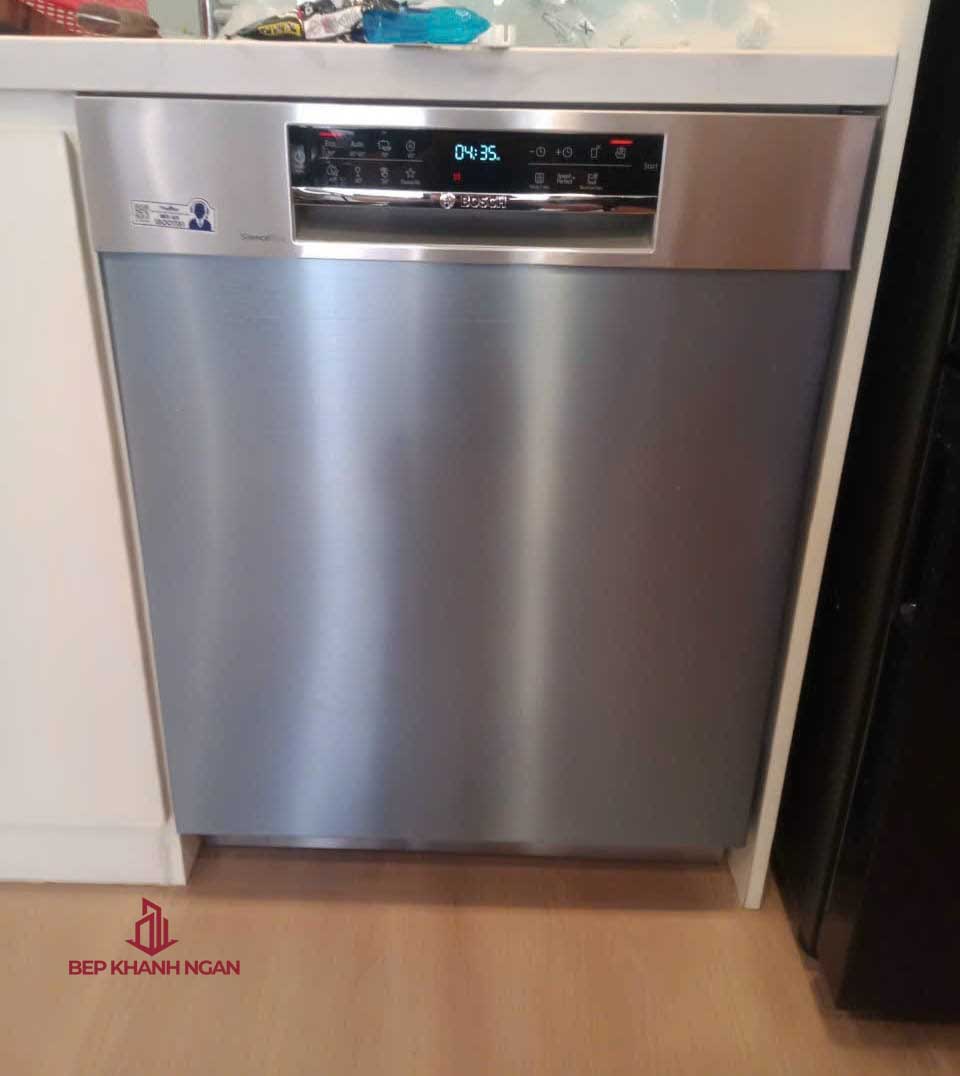 Máy rửa bát bán âm phần Bosch SMU6ECS57E  Serie 6 tự động hé cửa