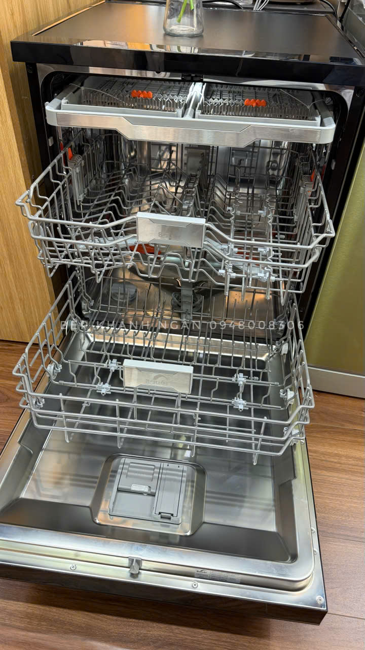 Máy rửa bát SBW10BEU15F