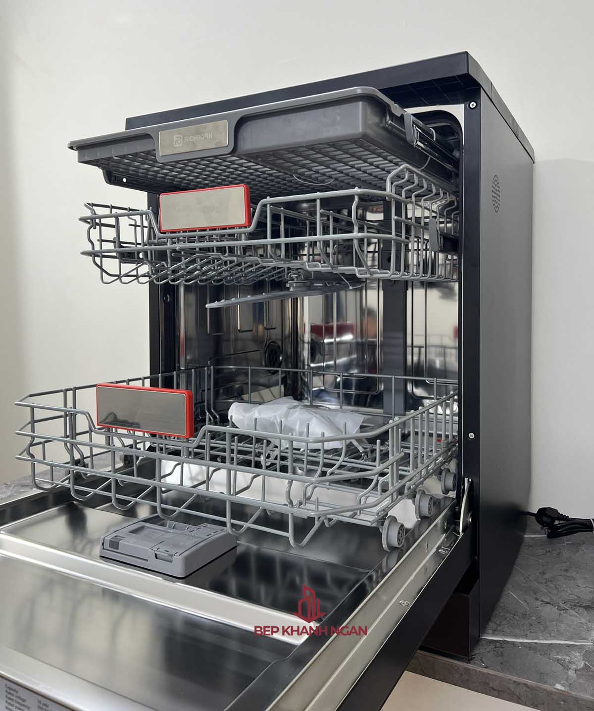 Máy rửa bát 16 bộ Richborn RDG6080SQB