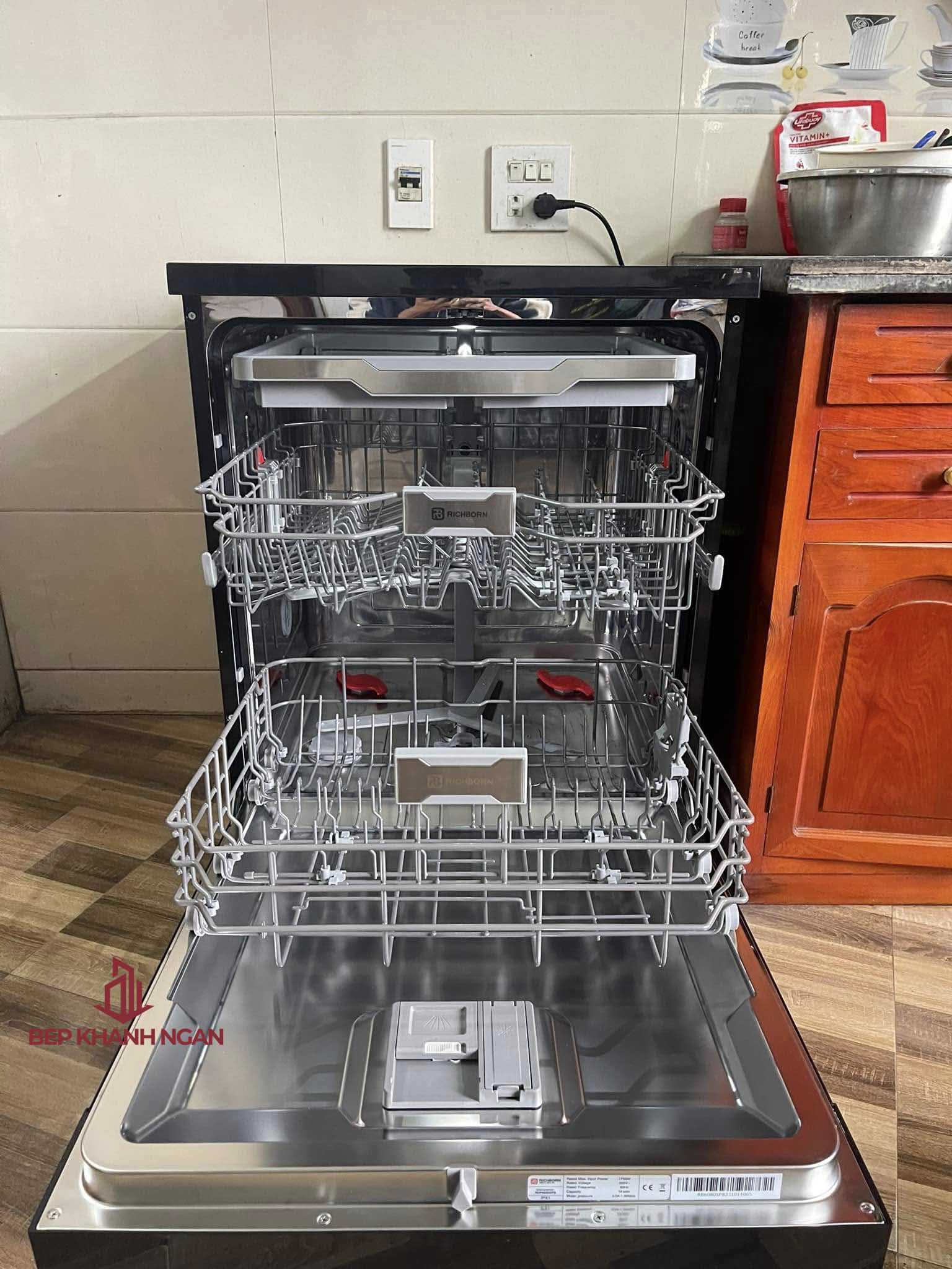 Máy rửa bát 16 bộ Richborn RDP6080SPB