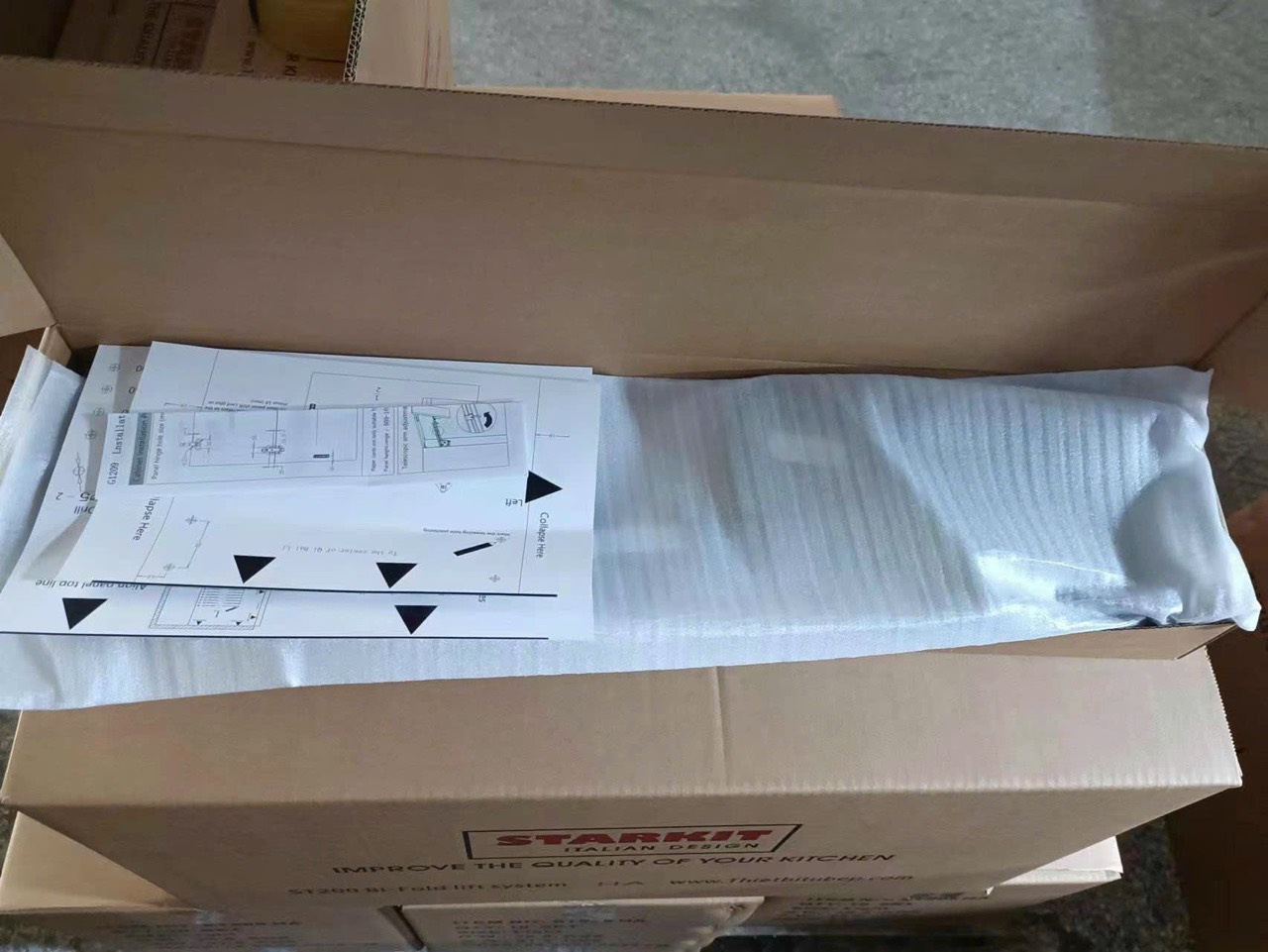 Tay nâng cánh tủ Starkit