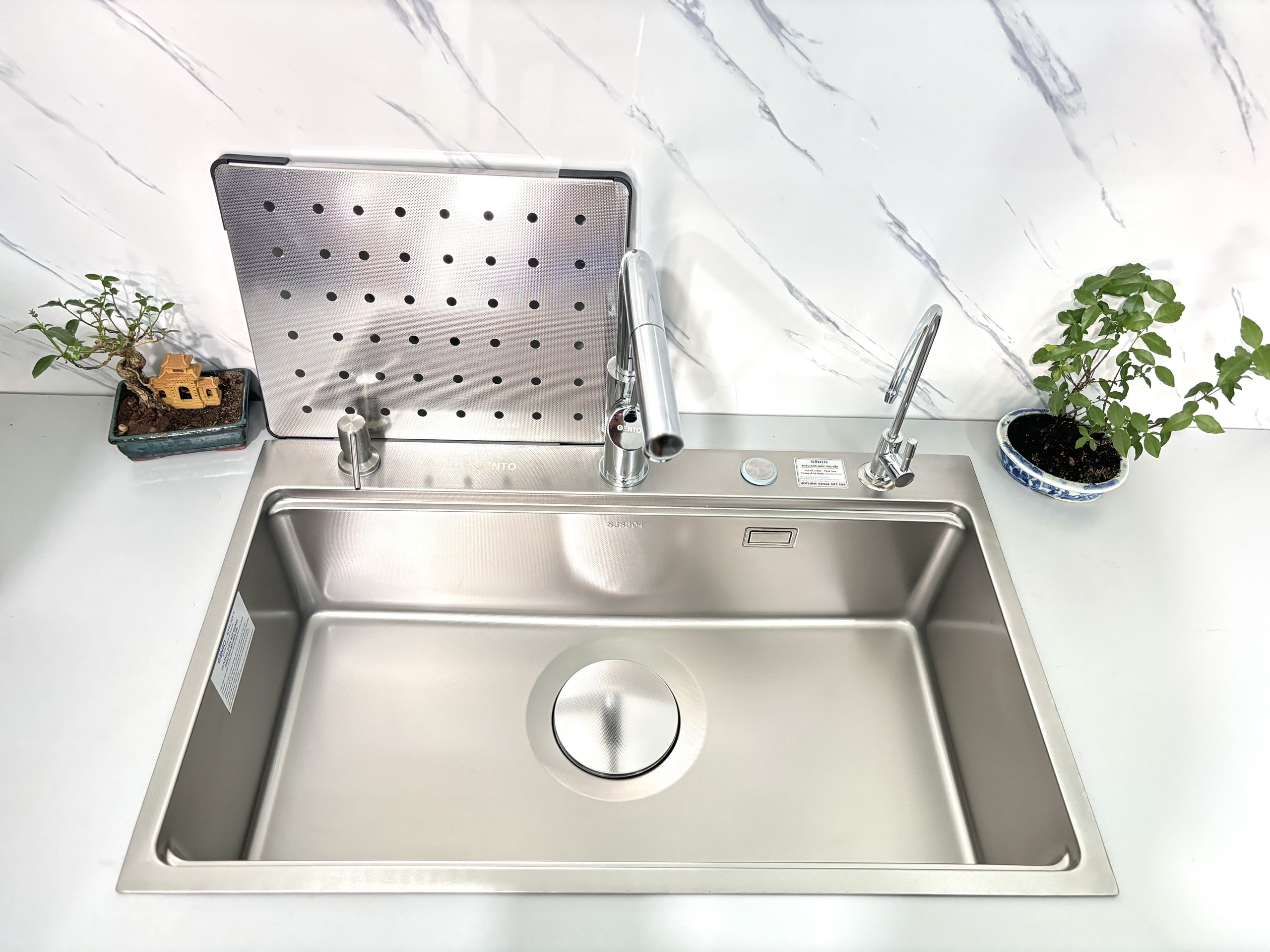 Chậu rửa bát một hố Gento GT04-7848 NEW