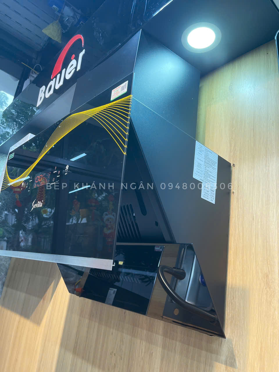 Máy hút mùi kính vát Sevilla SV-PS03