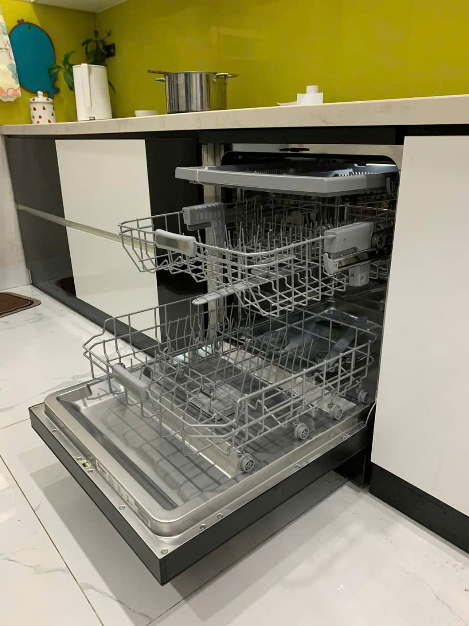 Máy rửa bát 16 bộ TEXGIO TGDH795B Pro