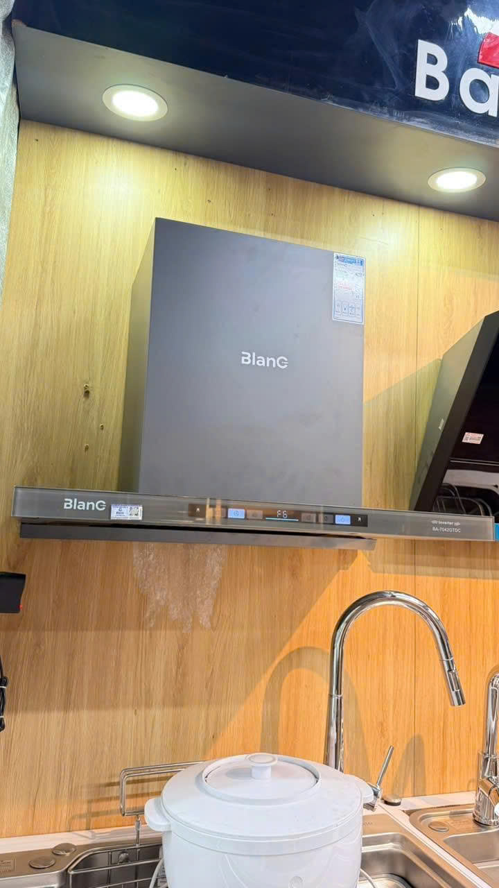 Máy hút mùi BlanC BA 7042GTDC
