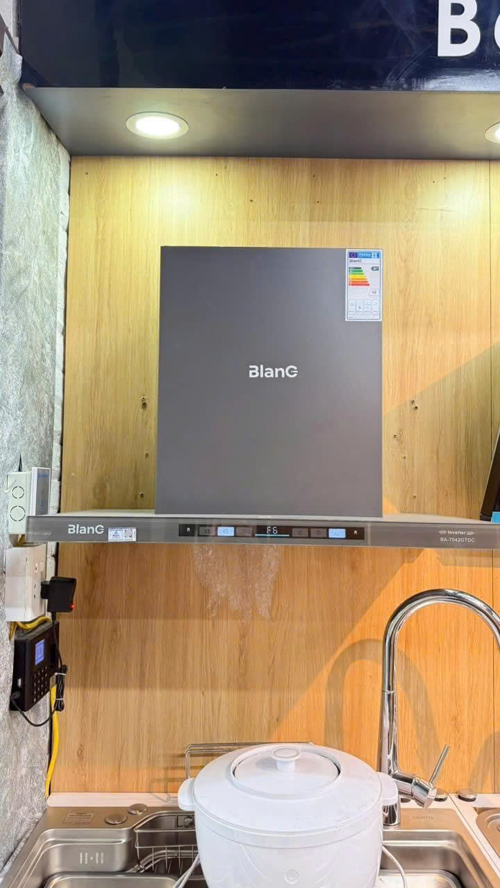 Máy hút mùi BlanC BA 7042GTDC