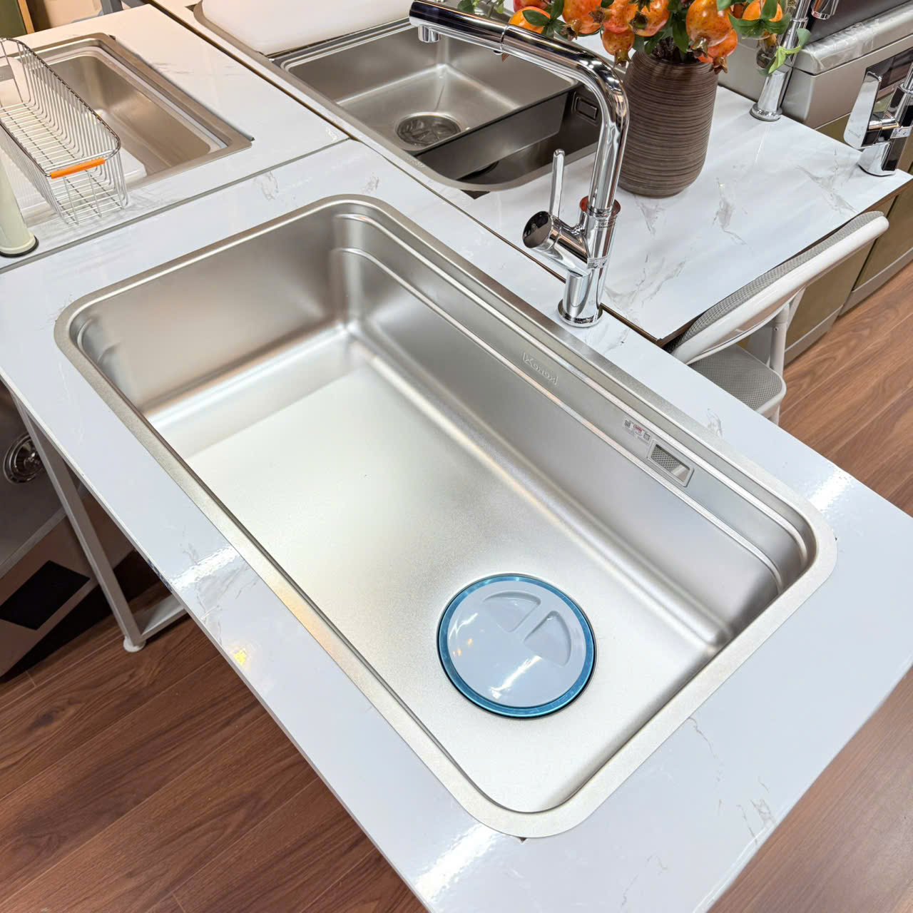 Chậu rửa bát Konox Tari 8047SU