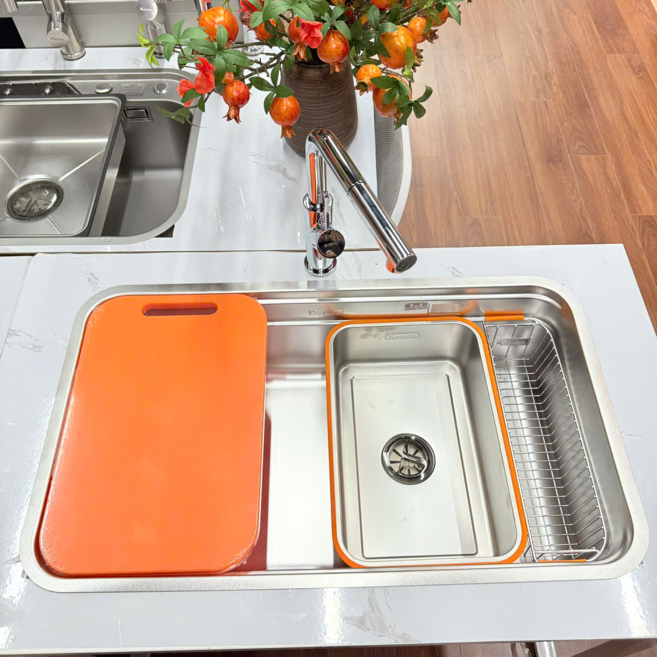 Chậu rửa bát Konox Tari 8047SU