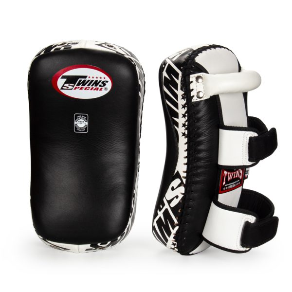 ĐÍCH ĐÁ TWINS KICK PADS KPL10 – black and white ( Đen trắng )
