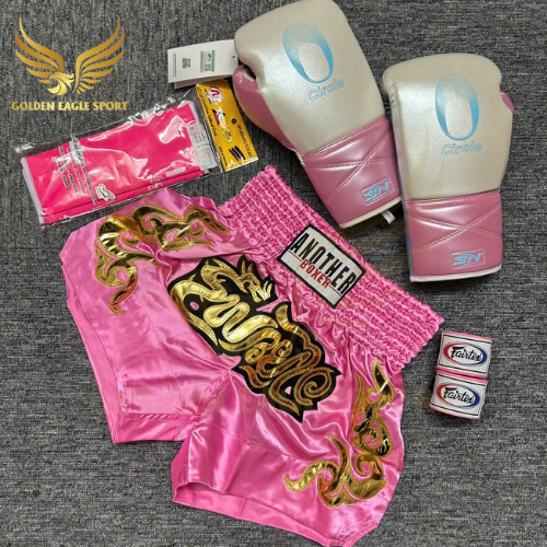 COMBO TẬP BOXING CƠ BẢN GĂNG BOXING + BĂNG ĐA + QUẦN MUAY + TẤT BẢO VỆ - Hồng
