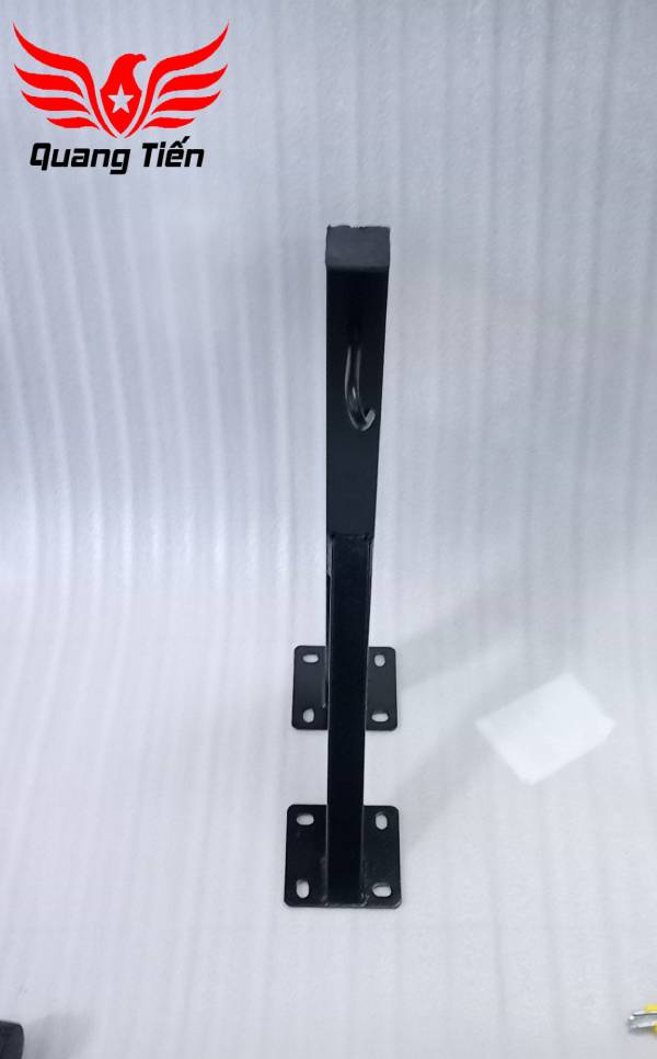 Giá treo bao cát 8 lỗ sắt siêu chắc kèm vòng bi sơn tĩnh điện QT210