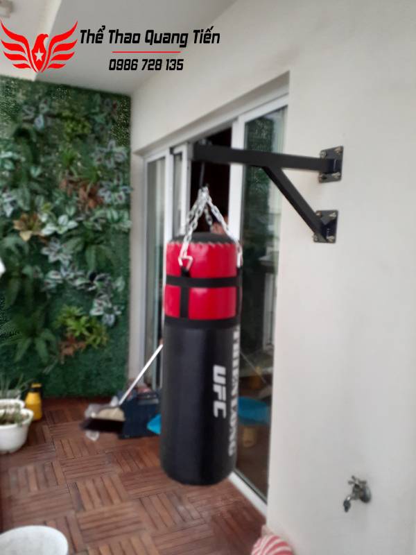 Giá treo bao cát 8 lỗ sắt siêu chắc kèm vòng bi sơn tĩnh điện QT210