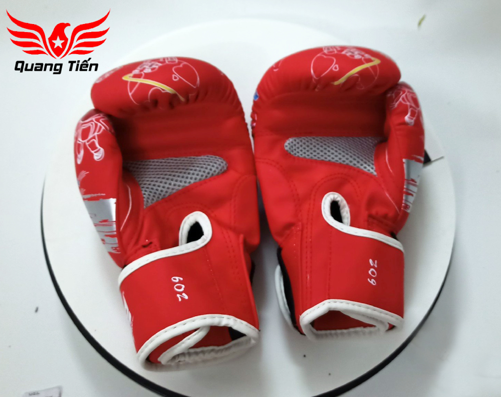 Găng tay boxing mini màu đỏ MTB trẻ em 6oz 6.0 new cá tính new 2025