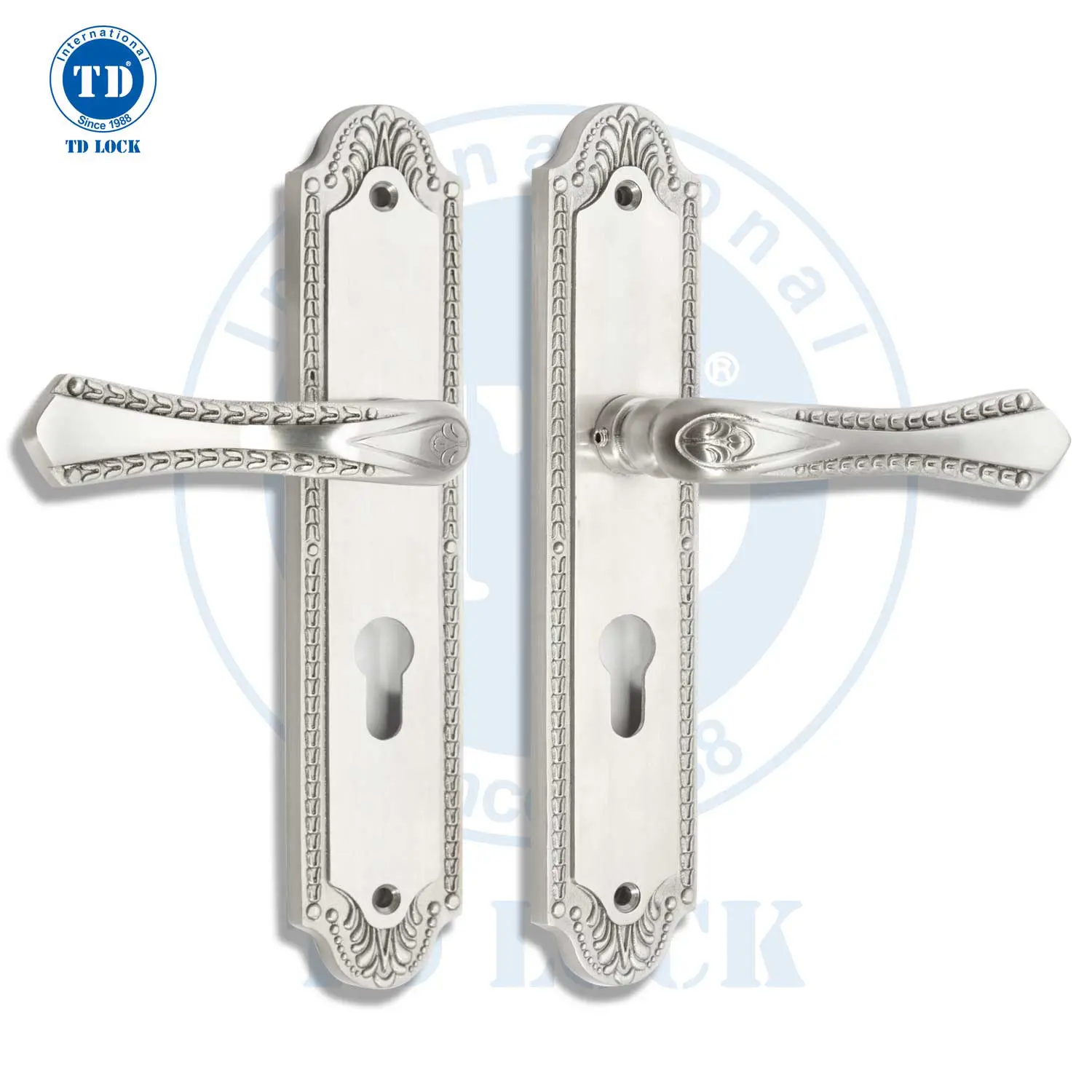 GIÁ KHÓA CỬA GỖ HIỆN NAY RẺ HAY MẮC?