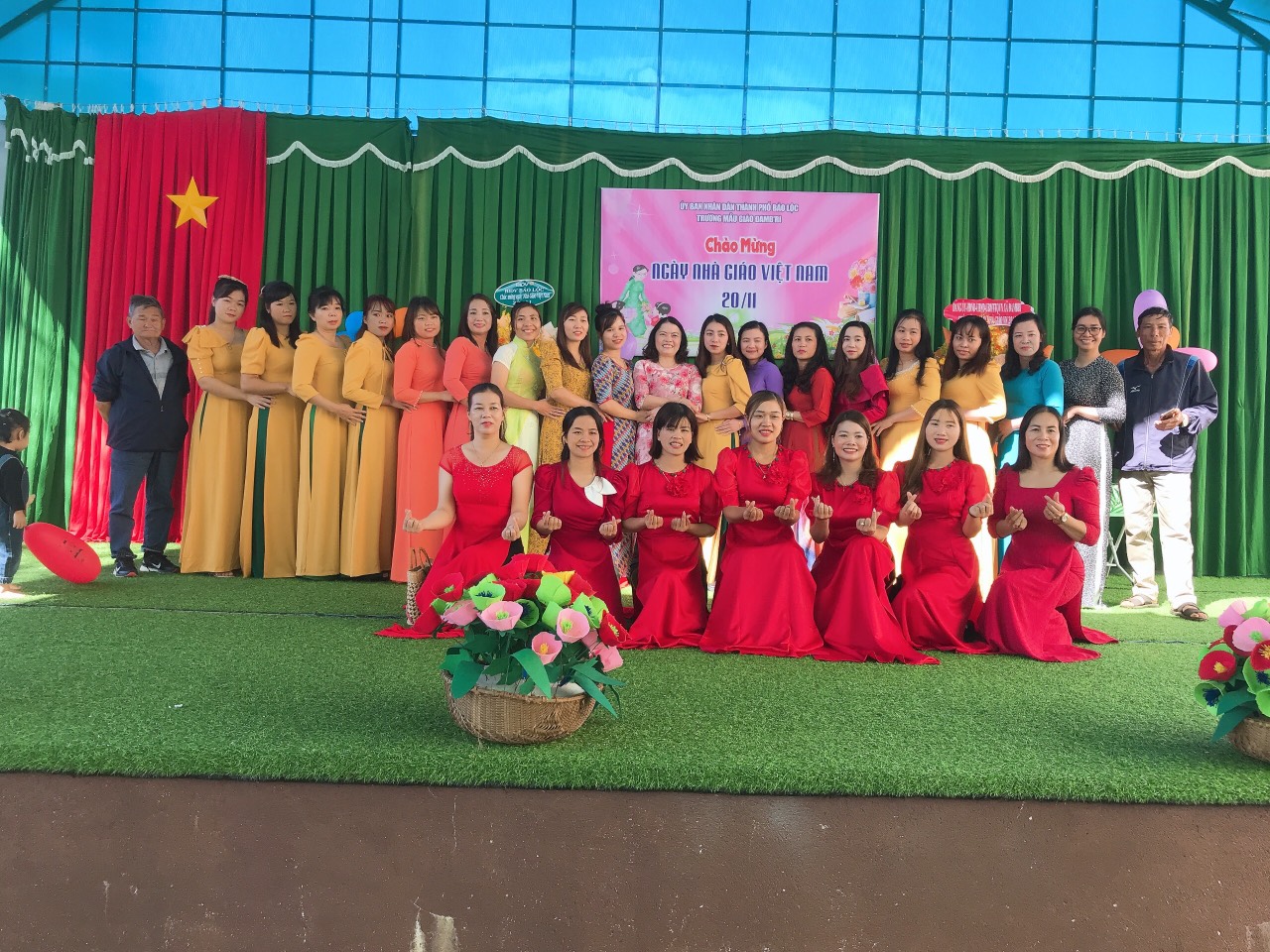 Trường Mẫu giáo Đamb'ri chào mừng kỷ niệm 41 năm ngày Nhà giáo Việt Nam 20/11