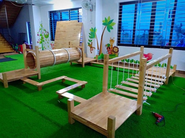 Trò chơi vận động ngoài trời giúp trẻ phát triển toàn diện