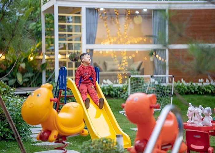 Cầu trượt nhỏ sân vườn