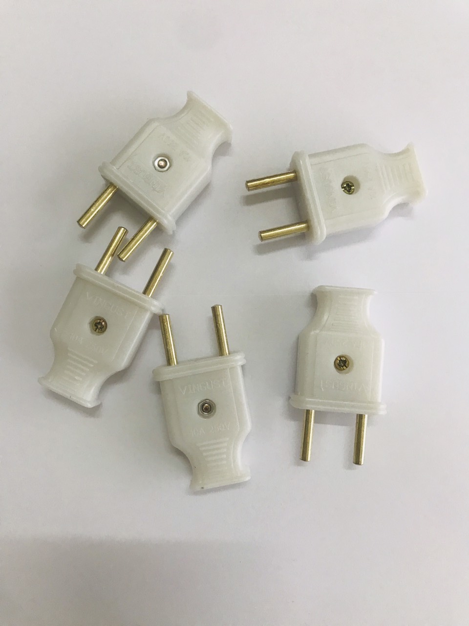 Phích cắm dương 250V 10A Loại Tốt