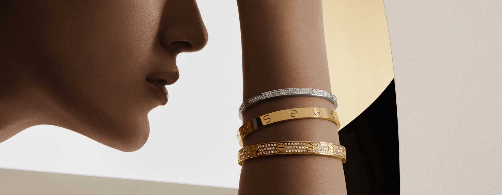 CHẠM TRỔ THỦ CÔNG