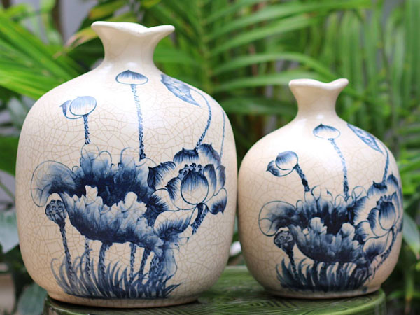 Tại sao nên lựa chọn bình cắm hoa gốm sứ Bát Tràng làm quà tặng đại hội?