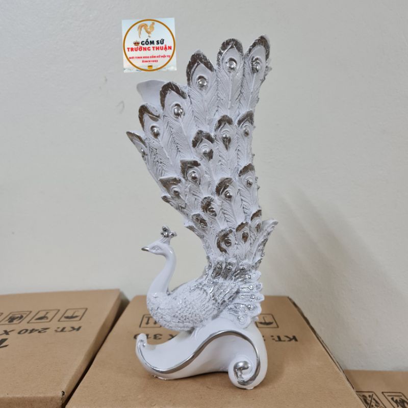 Bình cắm lông công phong thủy hình chim công trang trí nhà cửa